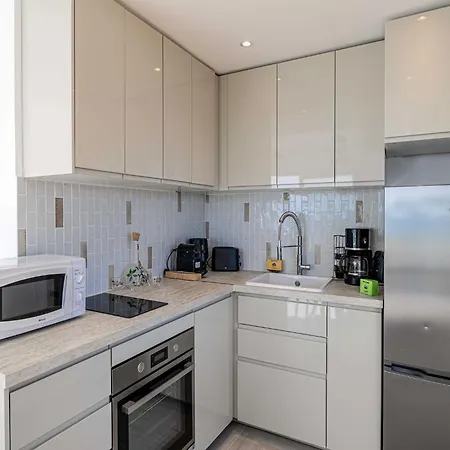 Apartman Sublime Appt - 2bd 4p - Terrace Sea View - *